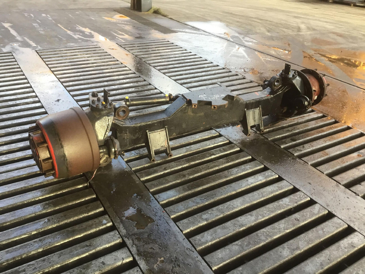 Spierings SK 477 axle 1 - סרן וחלקים עבור עגורן נייד: תמונה 1 Spierings SK 477 axle 1 - סרן וחלקים עבור עגורן נייד: תמונה 1