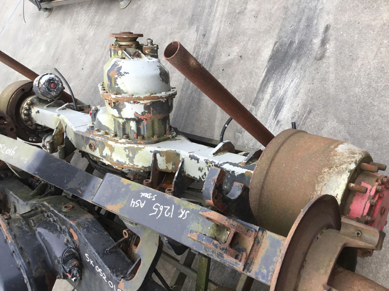 Spierings SK 477 axle 3 - סרן וחלקים עבור עגורן נייד: תמונה 3 Spierings SK 477 axle 3 - סרן וחלקים עבור עגורן נייד: תמונה 3