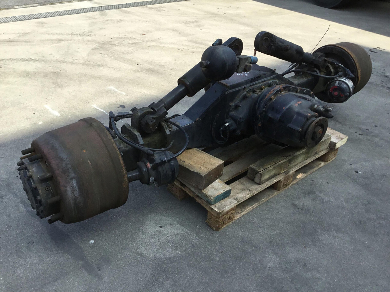 Spierings SK 477 axle 3 - סרן וחלקים עבור עגורן נייד: תמונה 3 Spierings SK 477 axle 3 - סרן וחלקים עבור עגורן נייד: תמונה 3