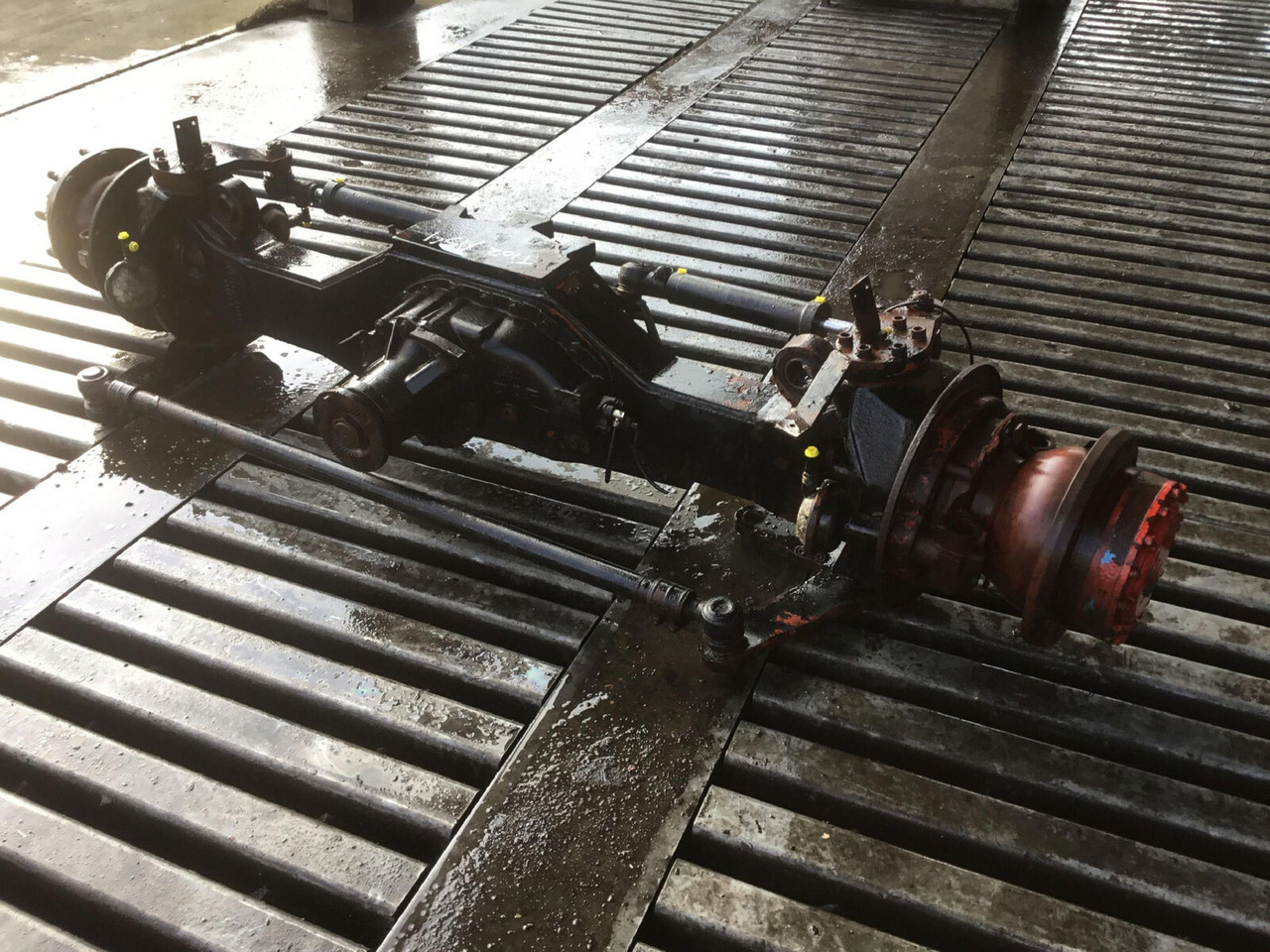 Spierings SK 477 axle 4 - סרן וחלקים עבור עגורן נייד: תמונה 2 Spierings SK 477 axle 4 - סרן וחלקים עבור עגורן נייד: תמונה 2
