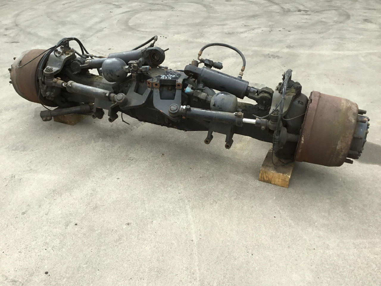 Spierings SK 477 axle 4 - סרן וחלקים עבור עגורן נייד: תמונה 1 Spierings SK 477 axle 4 - סרן וחלקים עבור עגורן נייד: תמונה 1