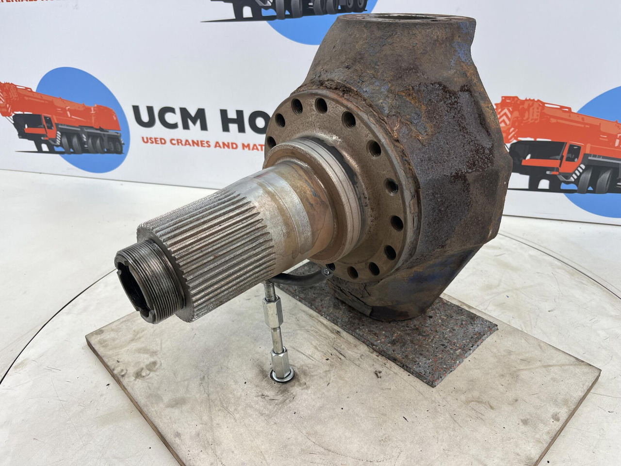 Terex AC 155, AC 205 Steering knuckle 16 holes - מפרק היגוי עבור עגורן נייד: תמונה 1 Terex AC 155, AC 205 Steering knuckle 16 holes - מפרק היגוי עבור עגורן נייד: תמונה 1