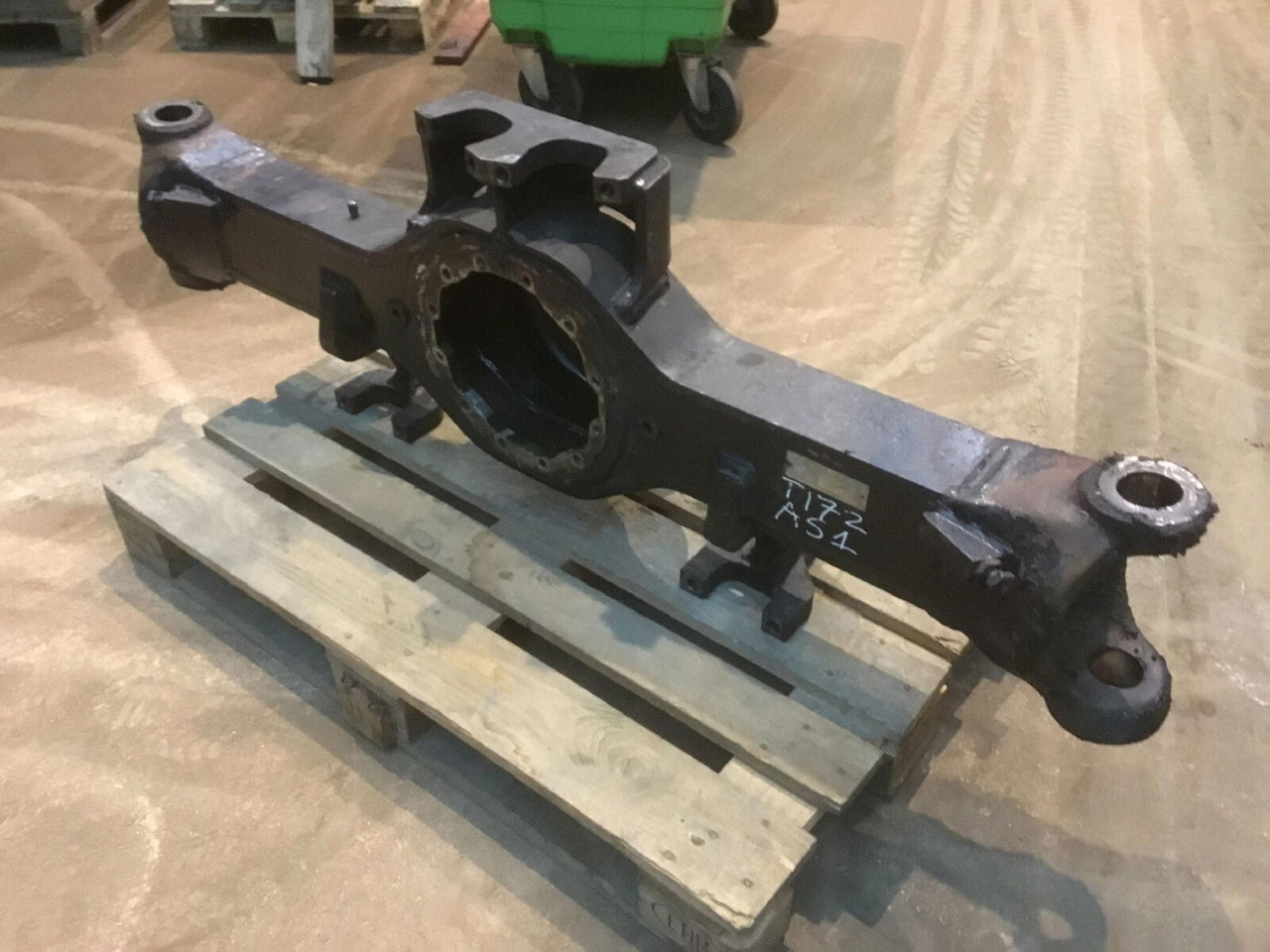 Terex AC 155 axle housing axle 1 - סרן וחלקים עבור עגורן נייד: תמונה 2 Terex AC 155 axle housing axle 1 - סרן וחלקים עבור עגורן נייד: תמונה 2