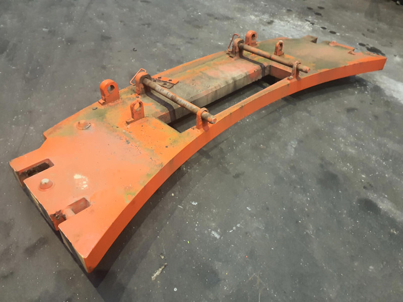 Terex AC 155 counterweight 1,15T - משקל נגד עבור מכונת בנייה: תמונה 4 Terex AC 155 counterweight 1,15T - משקל נגד עבור מכונת בנייה: תמונה 4
