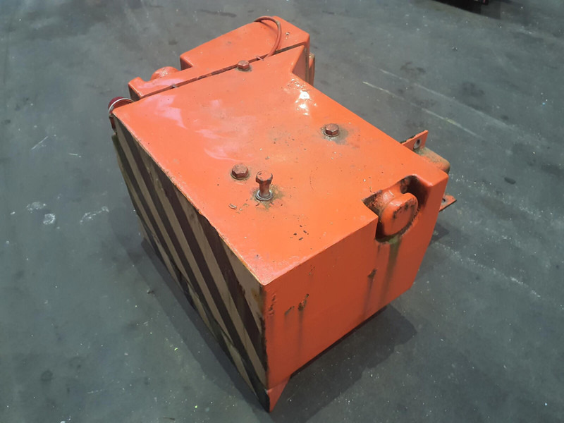 Terex AC 155 counterweight 1.2t + 0,3t right - משקל נגד עבור מכונת בנייה: תמונה 4 Terex AC 155 counterweight 1.2t + 0,3t right - משקל נגד עבור מכונת בנייה: תמונה 4