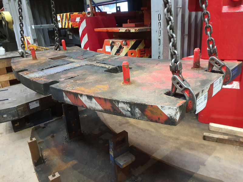 Terex AC 205 Counterweight 2,55 ton - משקל נגד עבור מכונת בנייה: תמונה 1 Terex AC 205 Counterweight 2,55 ton - משקל נגד עבור מכונת בנייה: תמונה 1
