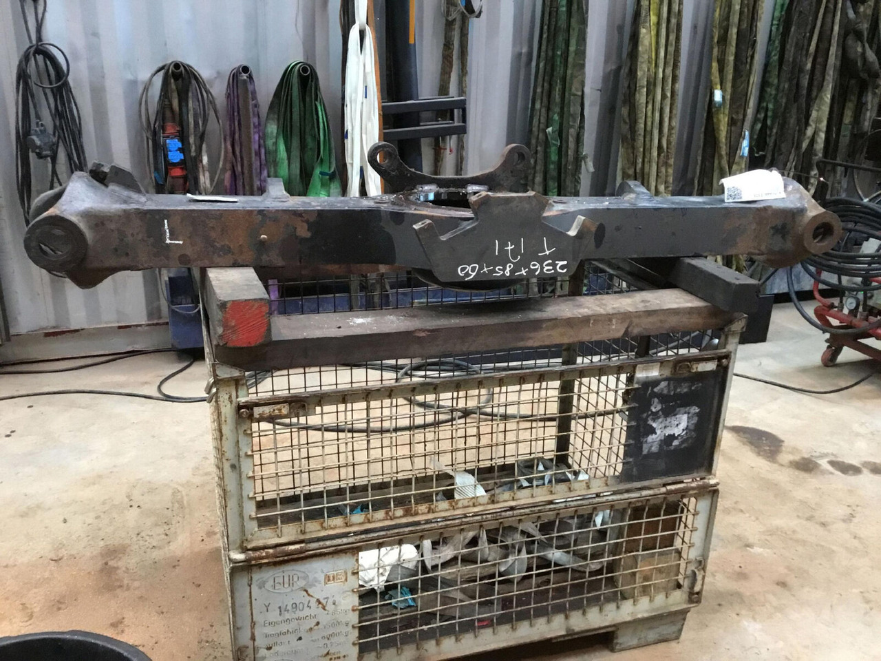 Terex AC 205 axle housing axle 4 - סרן וחלקים עבור עגורן נייד: תמונה 1 Terex AC 205 axle housing axle 4 - סרן וחלקים עבור עגורן נייד: תמונה 1