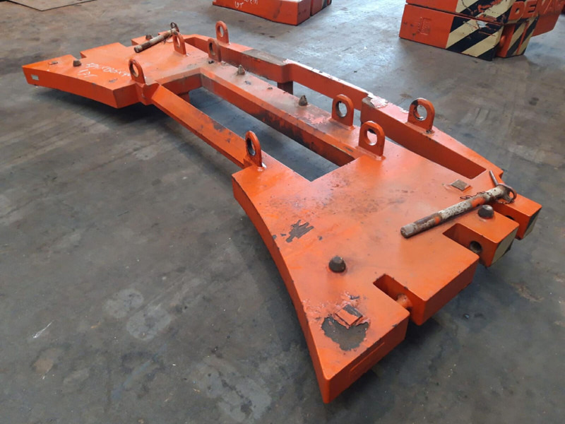 Terex AC 205 counterweight 1,7 ton - משקל נגד עבור מכונת בנייה: תמונה 4 Terex AC 205 counterweight 1,7 ton - משקל נגד עבור מכונת בנייה: תמונה 4
