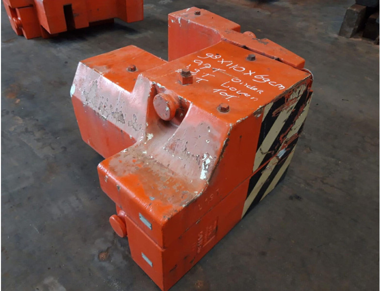 Terex AC 205 counterweight 2.6 ton (0.7/1.9t) - משקל נגד עבור מכונת בנייה: תמונה 2 Terex AC 205 counterweight 2.6 ton (0.7/1.9t) - משקל נגד עבור מכונת בנייה: תמונה 2