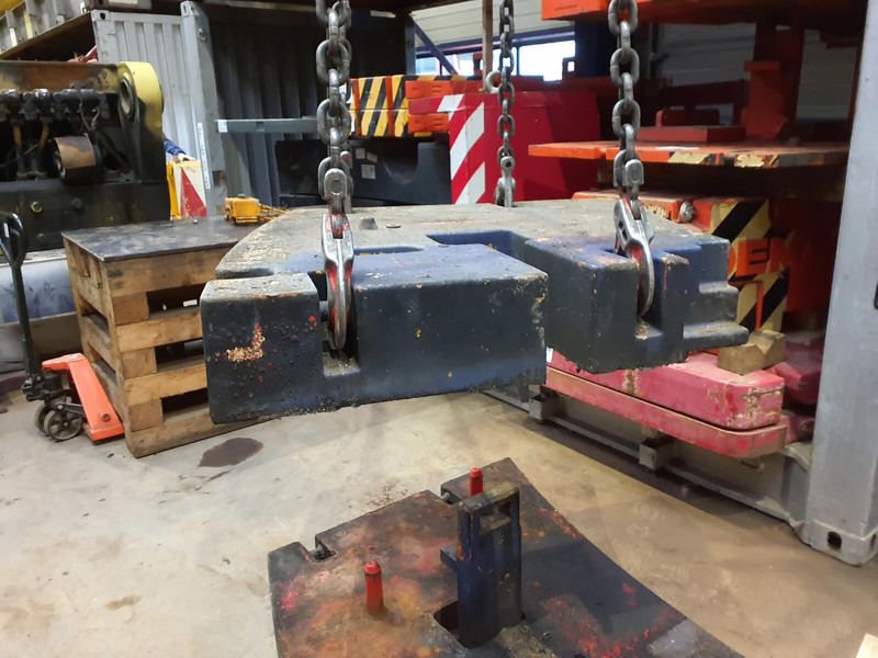Terex AC 205 counterweight left side 1,9 ton - משקל נגד עבור מכונת בנייה: תמונה 2 Terex AC 205 counterweight left side 1,9 ton - משקל נגד עבור מכונת בנייה: תמונה 2