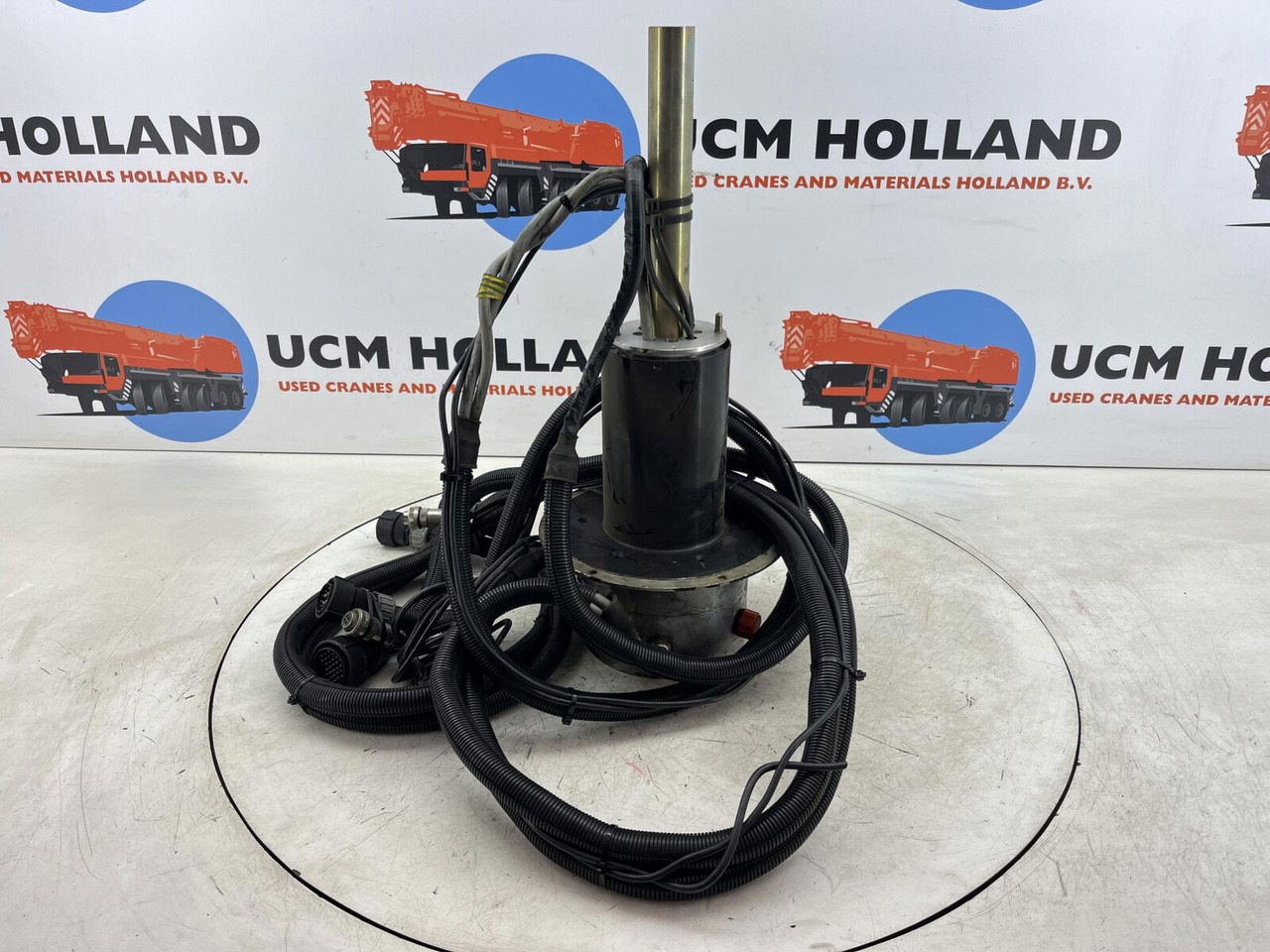 Terex AC slip ring assy - מערכת חשמל עבור עגורן: תמונה 3 Terex AC slip ring assy - מערכת חשמל עבור עגורן: תמונה 3