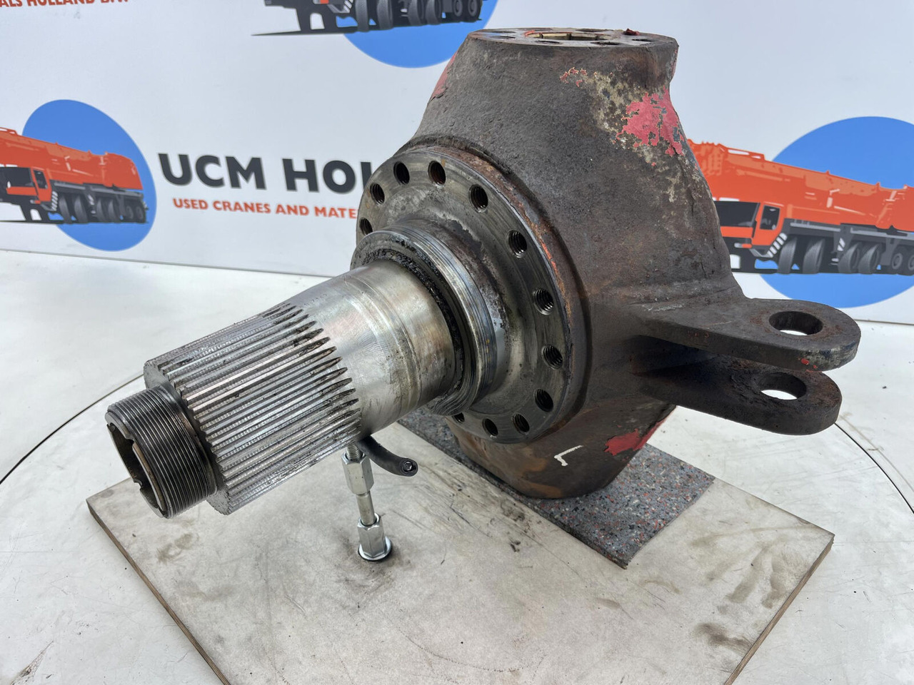 Terex Demag AC 35 Steering knuckle 16 holes axle 2 left - מפרק היגוי עבור עגורן נייד: תמונה 1 Terex Demag AC 35 Steering knuckle 16 holes axle 2 left - מפרק היגוי עבור עגורן נייד: תמונה 1
