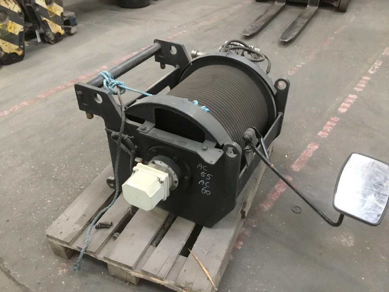 Terex Demag AC55-L winch - כננת עבור עגורן נייד: תמונה 4 Terex Demag AC55-L winch - כננת עבור עגורן נייד: תמונה 4