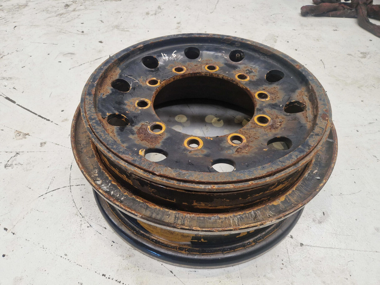 Terex Rim 385/95R25 10 4.6 3p - חישוק עבור עגורן: תמונה 1 Terex Rim 385/95R25 10 4.6 3p - חישוק עבור עגורן: תמונה 1