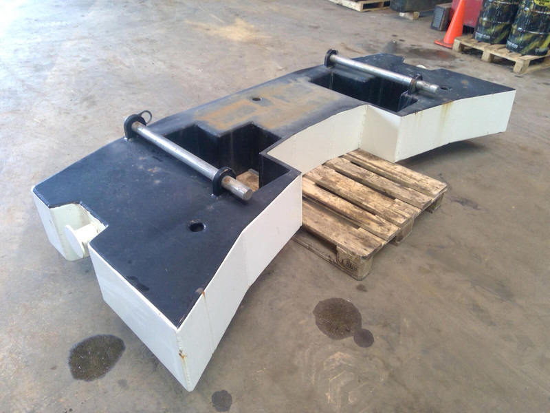 Terex Terex Challenger 3160 counterweight 2,26 Ton - משקל נגד עבור מכונת בנייה: תמונה 3 Terex Terex Challenger 3160 counterweight 2,26 Ton - משקל נגד עבור מכונת בנייה: תמונה 3