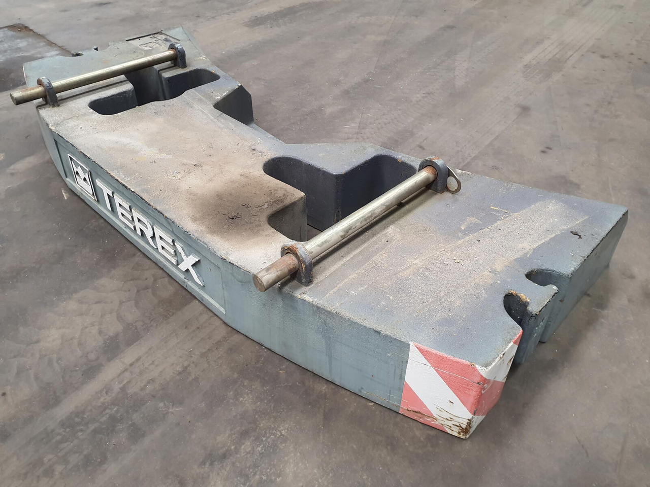Terex Terex Demag Challenger 4200 counterweight 3.7 Ton - משקל נגד עבור עגורן נייד: תמונה 4 Terex Terex Demag Challenger 4200 counterweight 3.7 Ton - משקל נגד עבור עגורן נייד: תמונה 4