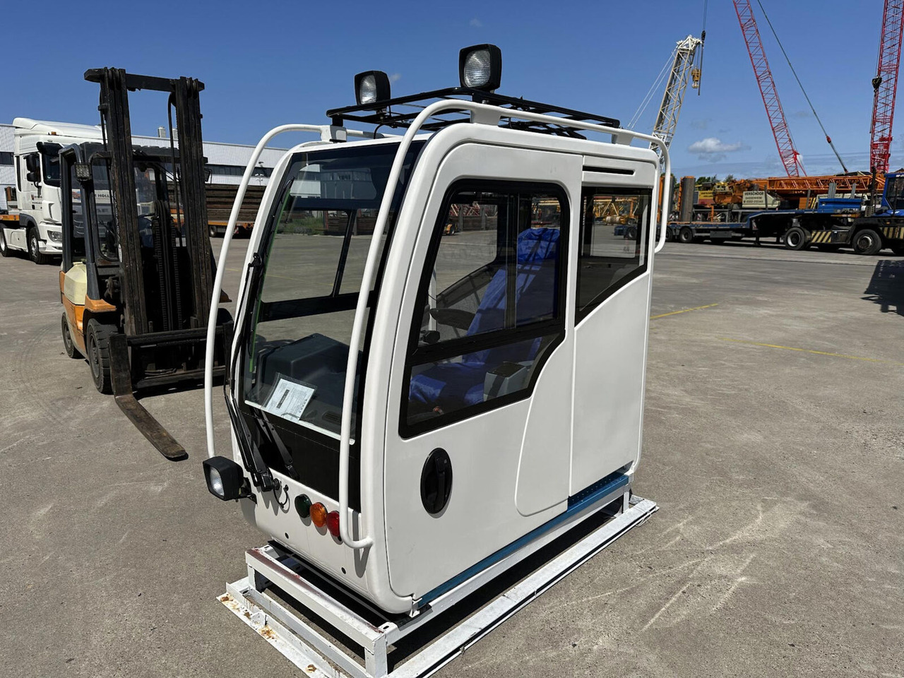 Terex dano/Demag upper cabs - תא עבור עגורן מגדל: תמונה 1 Terex dano/Demag upper cabs - תא עבור עגורן מגדל: תמונה 1