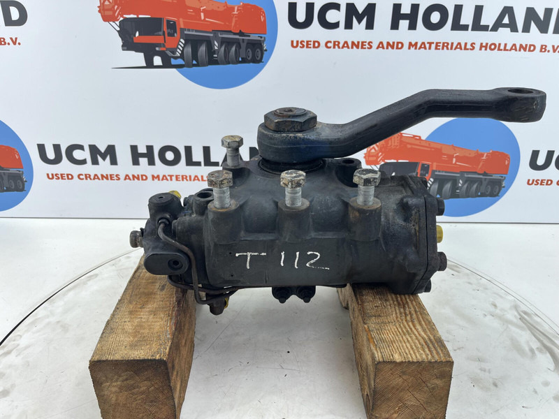 ZF LTM 1070 4.2 Steering box - עמודת היגוי עבור עגורן: תמונה 1 ZF LTM 1070 4.2 Steering box - עמודת היגוי עבור עגורן: תמונה 1