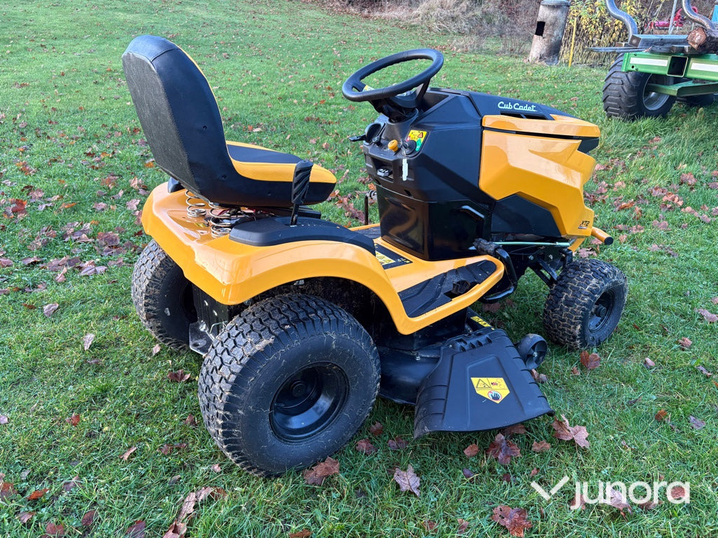 Åkgräsklippare - Cub Cadet, XT2 Enduro Series - מכסחת גינה: תמונה 5 Åkgräsklippare - Cub Cadet, XT2 Enduro Series - מכסחת גינה: תמונה 5