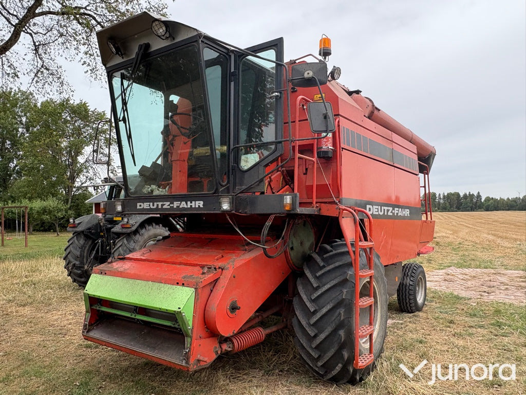Deutz-Fahr tröska 36.10 - מקצרת קומבינה: תמונה 1 Deutz-Fahr tröska 36.10 - מקצרת קומבינה: תמונה 1