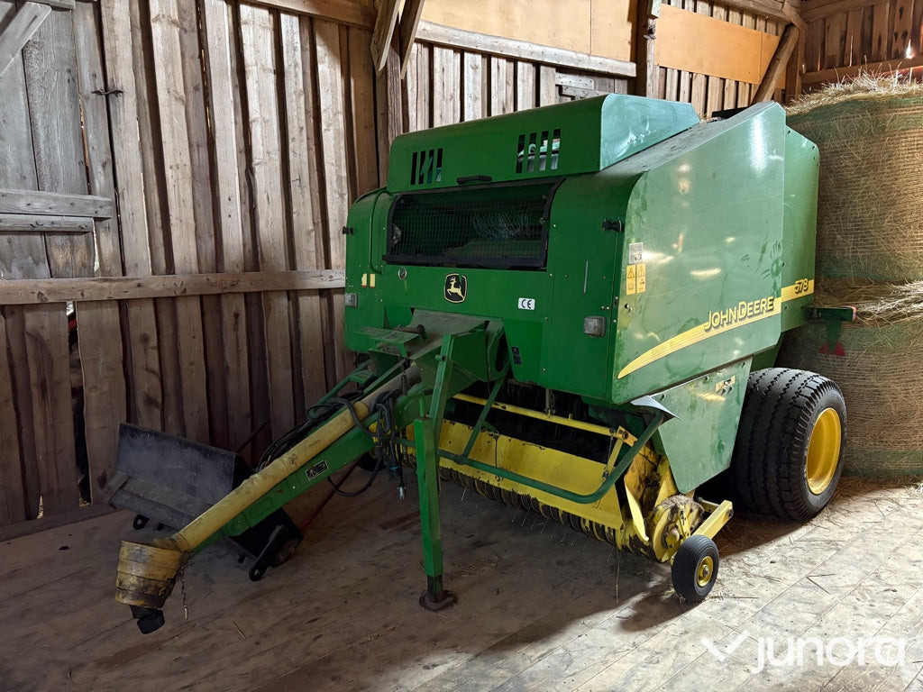 Fixkammarpress John Deere 578 - מכונת צרור עגולה: תמונה 1 Fixkammarpress John Deere 578 - מכונת צרור עגולה: תמונה 1