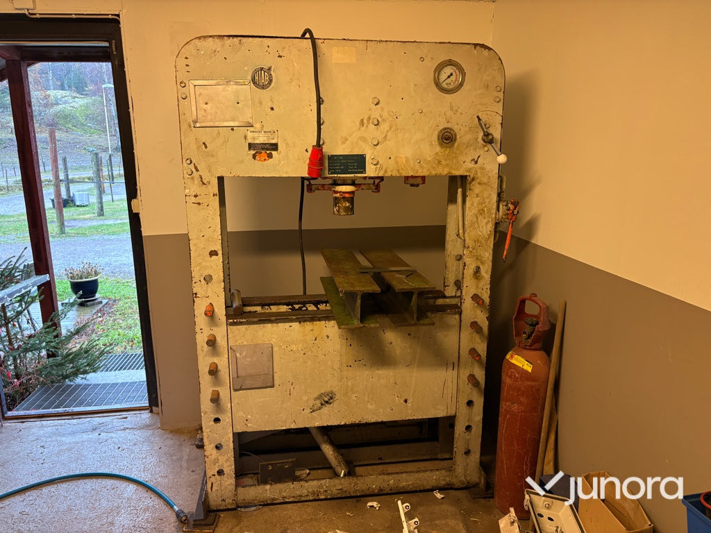 Hydraulpress - Hiab H100E, 100 ton - מכונת כיפוף פח: תמונה 3 Hydraulpress - Hiab H100E, 100 ton - מכונת כיפוף פח: תמונה 3