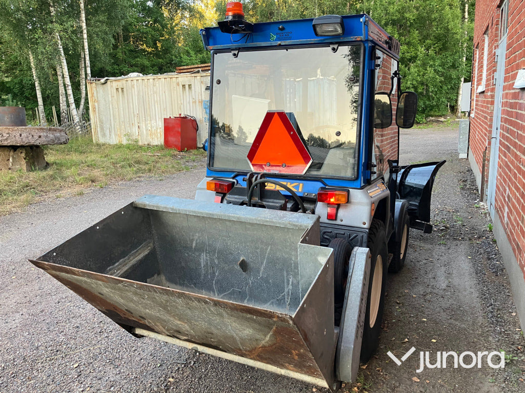 Iseki 318 4wd kompakttrakor - טרקטור קומפקטי: תמונה 5 Iseki 318 4wd kompakttrakor - טרקטור קומפקטי: תמונה 5
