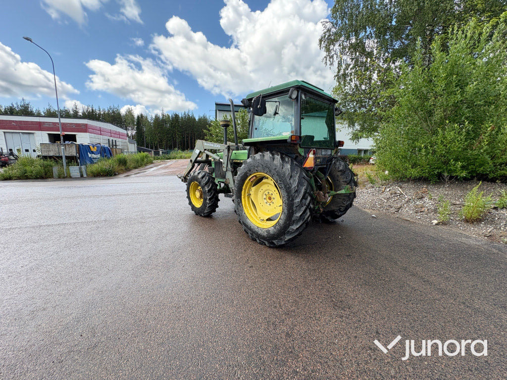 John Deere 2650 - טרקטור חקלאי: תמונה 3 John Deere 2650 - טרקטור חקלאי: תמונה 3