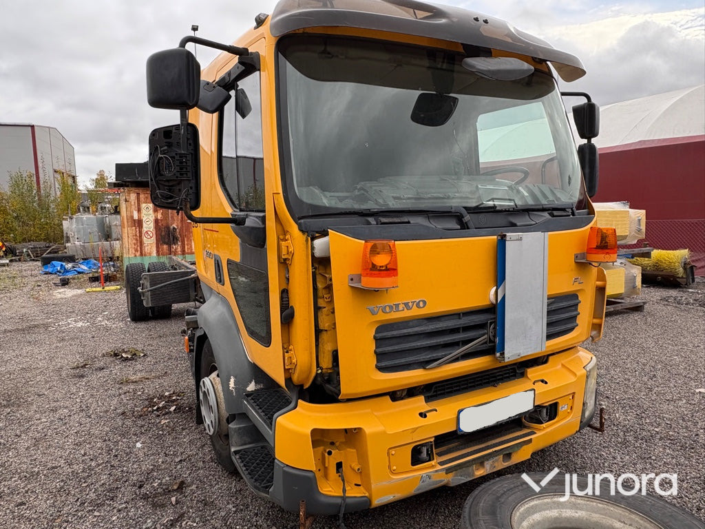 Lastbil - Volvo FL 4*2 - משאית עם שלדת תא: תמונה 3 Lastbil - Volvo FL 4*2 - משאית עם שלדת תא: תמונה 3