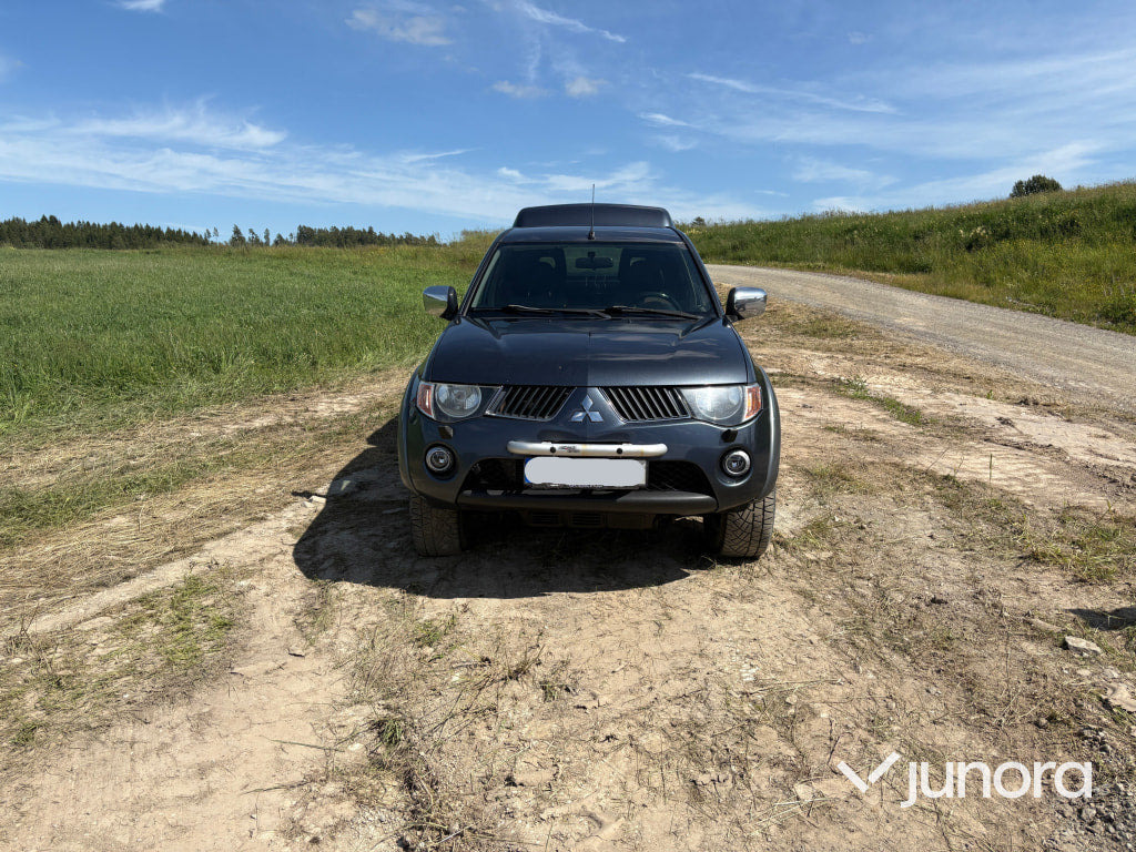 Mitsubishi L200 - טנדר: תמונה 2 Mitsubishi L200 - טנדר: תמונה 2
