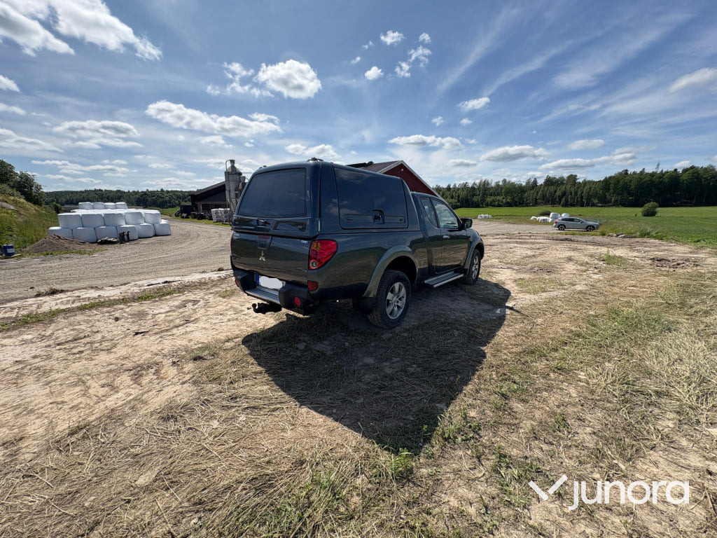 Mitsubishi L200 - טנדר: תמונה 5 Mitsubishi L200 - טנדר: תמונה 5