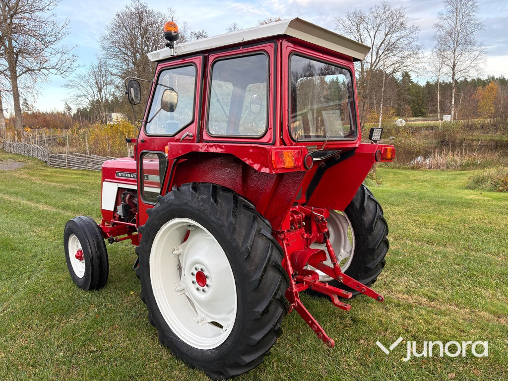 Traktor - International 444 - טרקטור חקלאי: תמונה 3 Traktor - International 444 - טרקטור חקלאי: תמונה 3