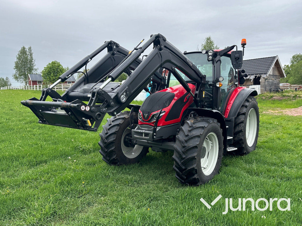 Valtra G 125 E Versu med lastare - טרקטור חקלאי: תמונה 1 Valtra G 125 E Versu med lastare - טרקטור חקלאי: תמונה 1
