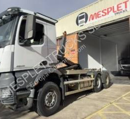 Mercedes Arocs 2845 - משאית הרמת וו: תמונה 1 Mercedes Arocs 2845 - משאית הרמת וו: תמונה 1