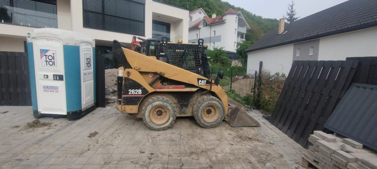 CATERPILLAR 262B - מעמיס היגוי החלקה: תמונה 2 CATERPILLAR 262B - מעמיס היגוי החלקה: תמונה 2