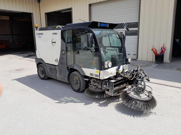 Mathieu Azura MC200 - מטאטא כבישים: תמונה 1 Mathieu Azura MC200 - מטאטא כבישים: תמונה 1
