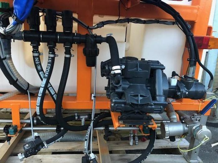 Nido CSP1000 VCL - מפזר חול/ מלח: תמונה 5 Nido CSP1000 VCL - מפזר חול/ מלח: תמונה 5