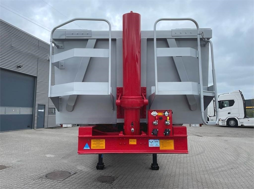 Benalu 4-aks 36m3 tiptrailer - סמיטריילר עם מזהיר: תמונה 5 Benalu 4-aks 36m3 tiptrailer - סמיטריילר עם מזהיר: תמונה 5