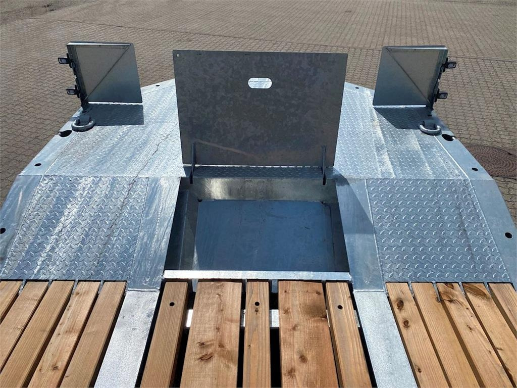 Hangler DTS 300 3 akslet med ramper - קרון נגרר עם מטען נמוך: תמונה 3 Hangler DTS 300 3 akslet med ramper - קרון נגרר עם מטען נמוך: תמונה 3