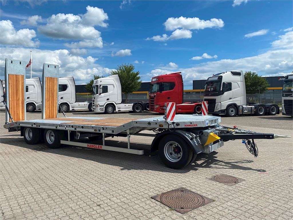 Hangler DTS 300 3 akslet med ramper - קרון נגרר עם מטען נמוך: תמונה 2 Hangler DTS 300 3 akslet med ramper - קרון נגרר עם מטען נמוך: תמונה 2