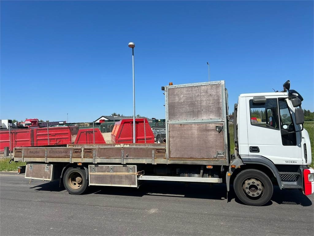 Iveco Eurocargo 120E24 FP - משאית צד נופל/ שטוחה: תמונה 2 Iveco Eurocargo 120E24 FP - משאית צד נופל/ שטוחה: תמונה 2