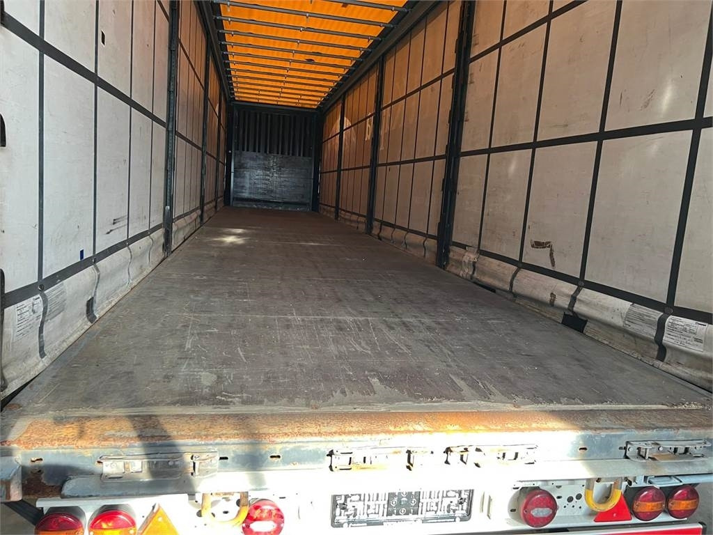 סמיטריילר עם וילונות צד Krone 13,6 mtr: תמונה 12