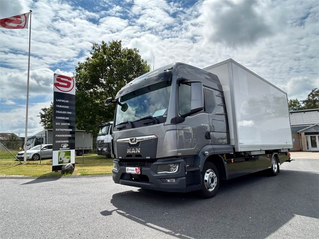 MAN TGL 8-220 4x2 BL incl. 2 stk veksellad - מוביל מכולות/ משאית החלפת גוף: תמונה 5 MAN TGL 8-220 4x2 BL incl. 2 stk veksellad - מוביל מכולות/ משאית החלפת גוף: תמונה 5