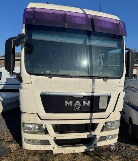 MAN TGX 18-440 4x2 LLS-U mega - יחידת טרקטור: תמונה 1 MAN TGX 18-440 4x2 LLS-U mega - יחידת טרקטור: תמונה 1