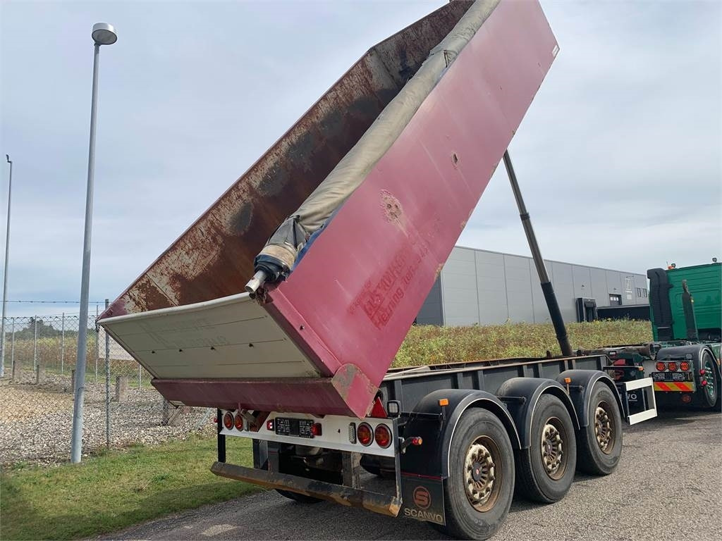MJS 5,5 mtr isoleret tipkasse - aut bagsmæk - קרון נגרר עם מזהיר: תמונה 1 MJS 5,5 mtr isoleret tipkasse - aut bagsmæk - קרון נגרר עם מזהיר: תמונה 1