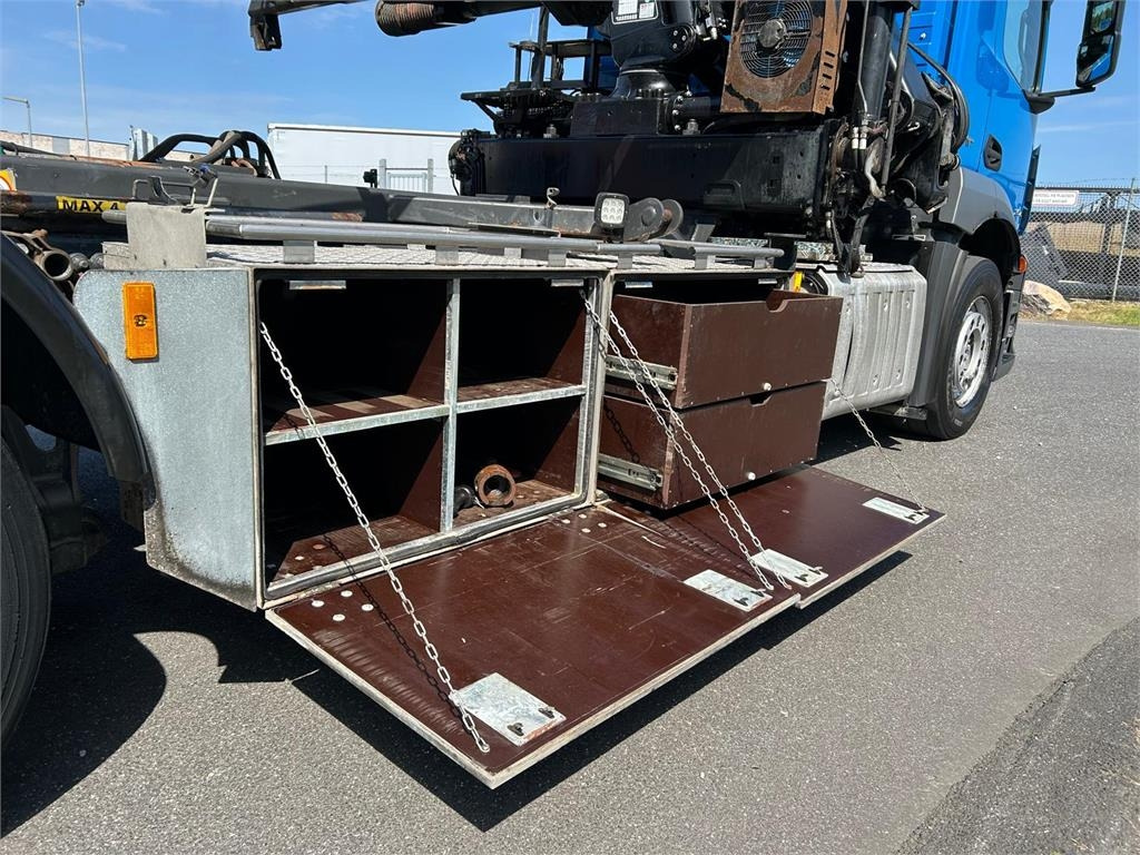 Mercedes-Benz Antos 2546 - Hiab 192 E kran - משאית דילוג העמסה: תמונה 3 Mercedes-Benz Antos 2546 - Hiab 192 E kran - משאית דילוג העמסה: תמונה 3