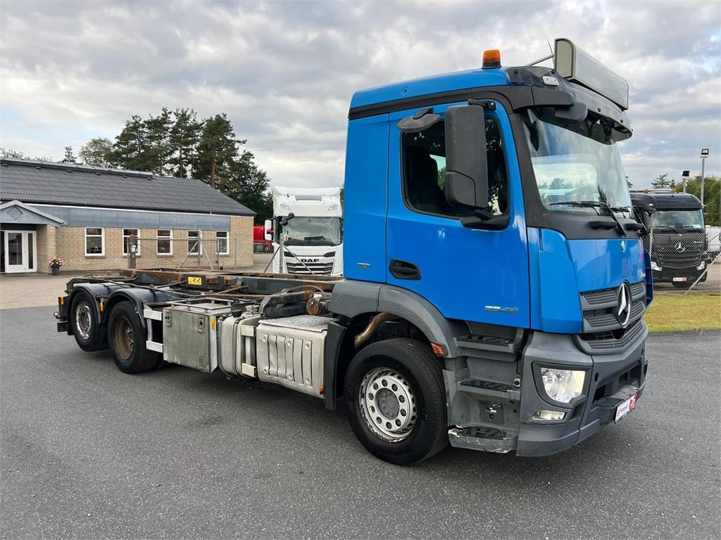 Mercedes-Benz Antos 2546 L - משאית דילוג העמסה: תמונה 3 Mercedes-Benz Antos 2546 L - משאית דילוג העמסה: תמונה 3