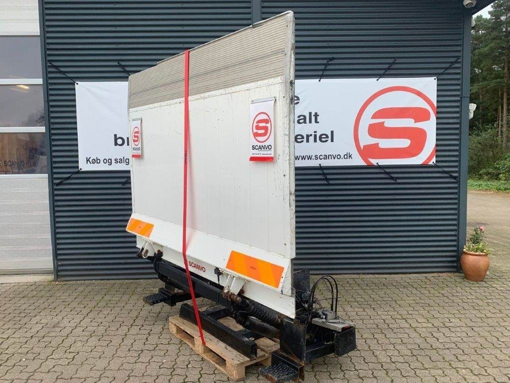 Palfinger 1000kg lodretstående - מעלית אחורית: תמונה 3 Palfinger 1000kg lodretstående - מעלית אחורית: תמונה 3