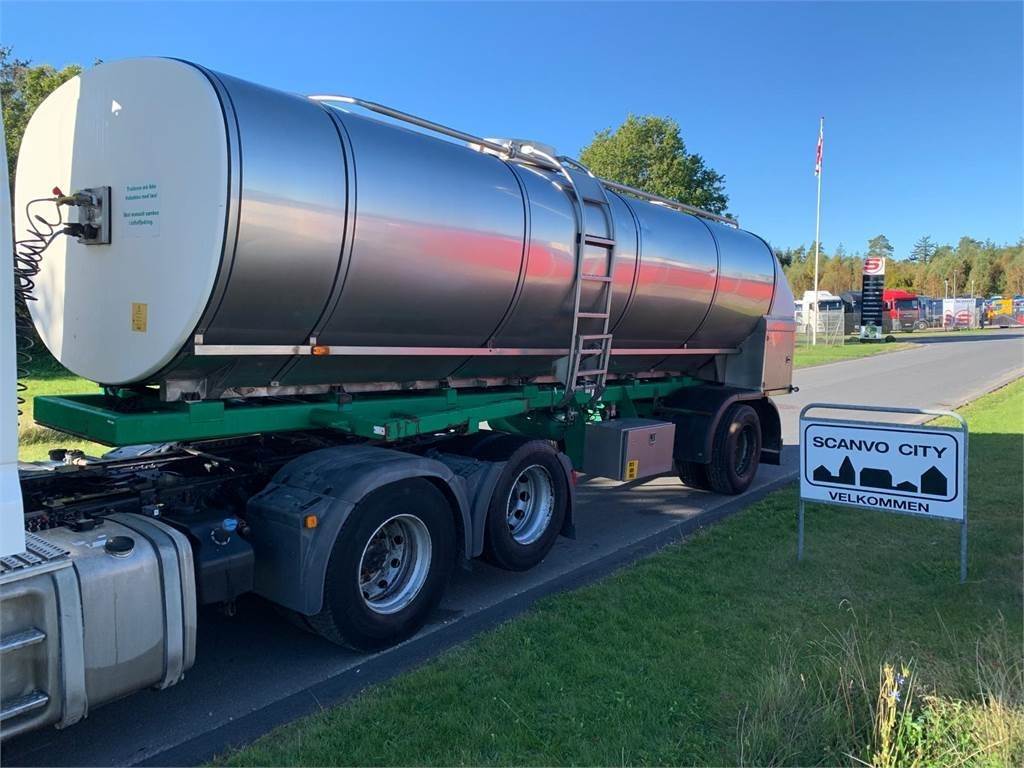 SVF 20000 ltr isoleret rustfri mælketank - סמיטריילר מכל: תמונה 1 SVF 20000 ltr isoleret rustfri mælketank - סמיטריילר מכל: תמונה 1