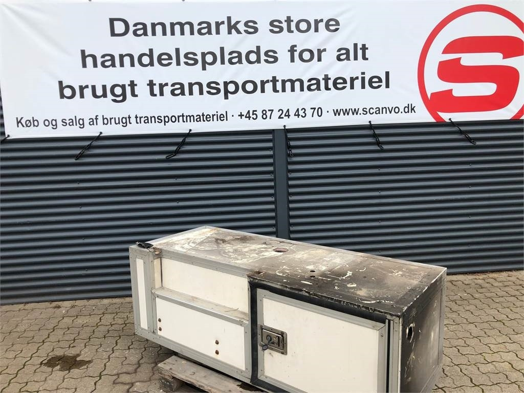 Værktøjskasse L1800 x H610 x D705 mm - כלי/ ציוד: תמונה 1 Værktøjskasse L1800 x H610 x D705 mm - כלי/ ציוד: תמונה 1